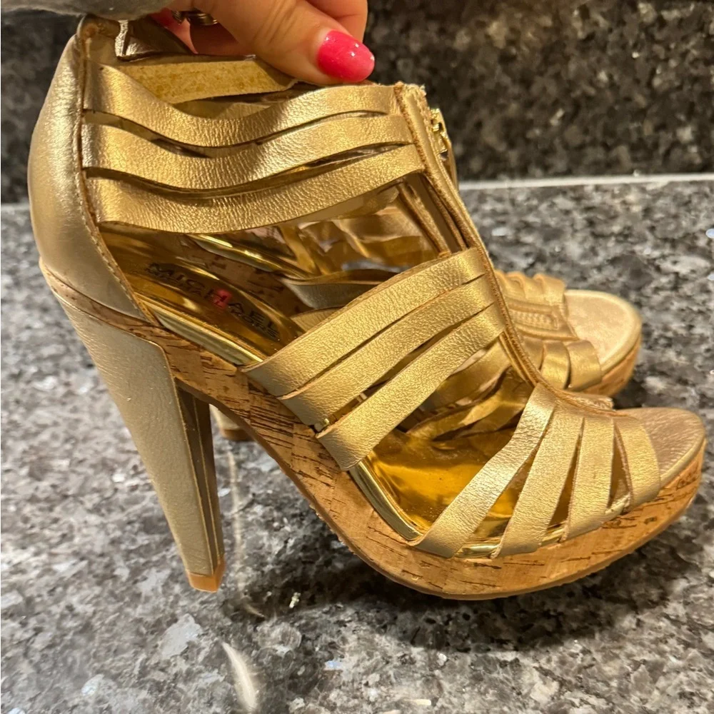 Women's MICHAEL KORS Gold Strappy 4.5